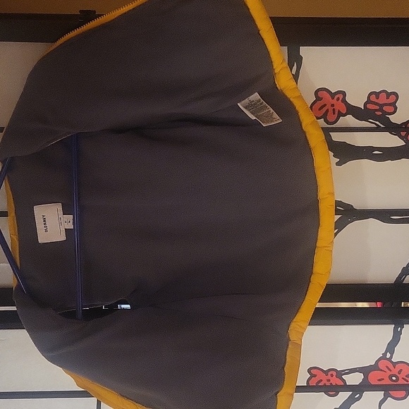 Old navy vest - Picture 2 of 3